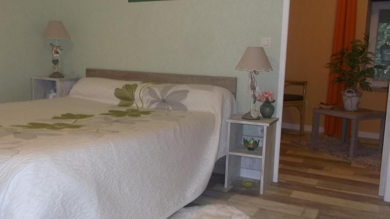 Alain Et Flo Bed & Breakfast Charancieu Екстериор снимка